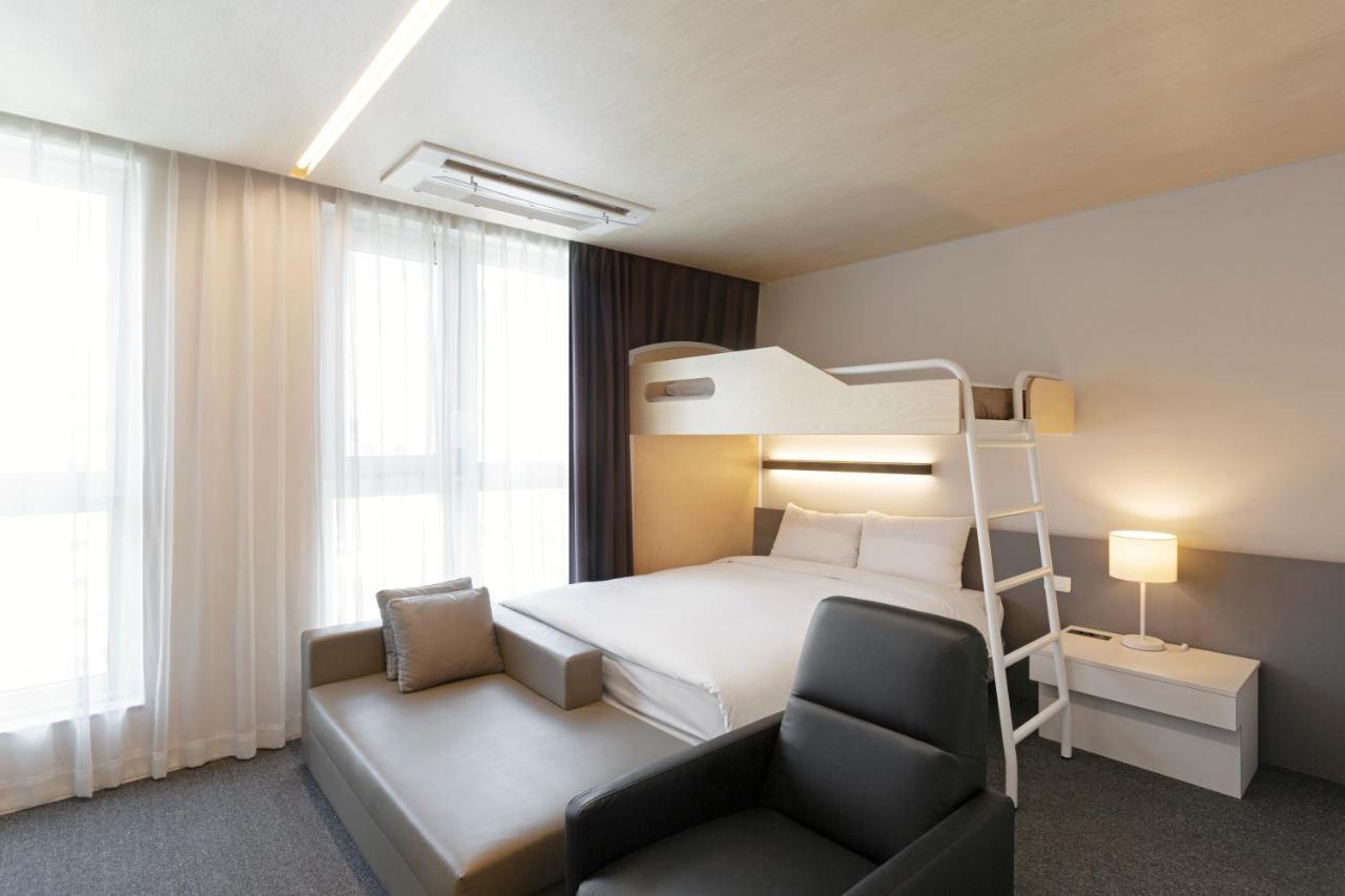 Grand City Hotel Changwon Exterior foto