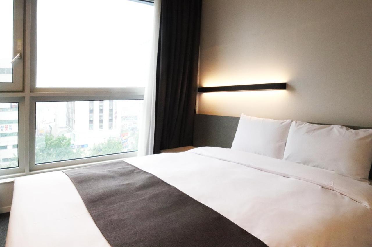 Grand City Hotel Changwon Exterior foto